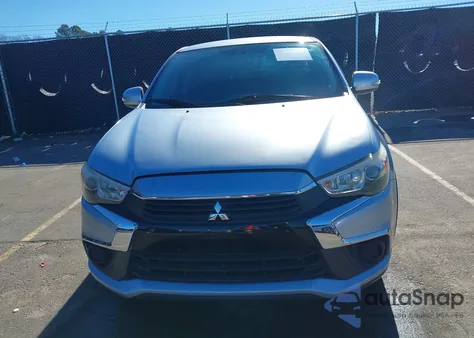 2016 Mitsubishi Outlander Sport 2.0 Es z USA, uszkodzony, nr VIN JA4AP3AU2GZ030930